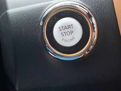 Used 2024 INFINITI QX80 Sensory image 26