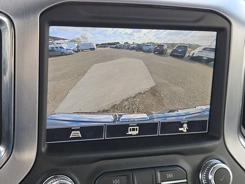 Used 2021 GMC Sierra 1500 SLT image 17