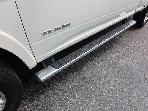 Used 2022 RAM 2500 Laramie AWD/4WD image 9