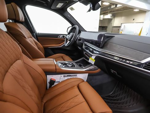 New 2026 BMW X7 xDrive40i w/ M Sport Package image 37