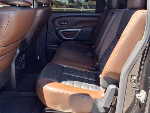 Used 2019 Nissan Titan Platinum Reserve image 8