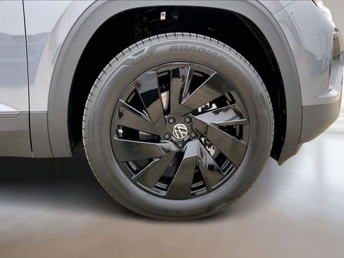 New 2026 Volkswagen Atlas Cross Sport SE AWD/4WD image 13