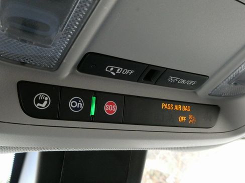 Used 2024 Chevrolet Equinox LT image 19