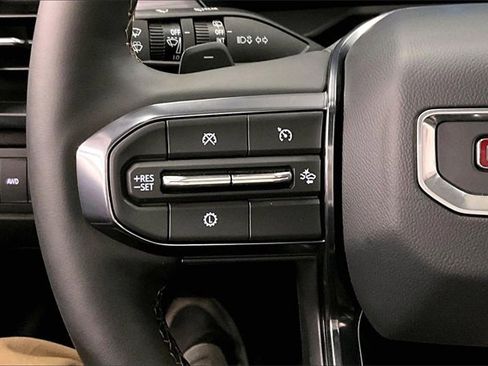 Used 2025 GMC Acadia AT4 w/ LPO, Floor Liner Package image 24