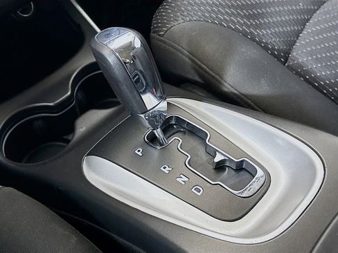 Used 2018 Dodge Journey SE w/ Mopar All Weather Group FWD image 19