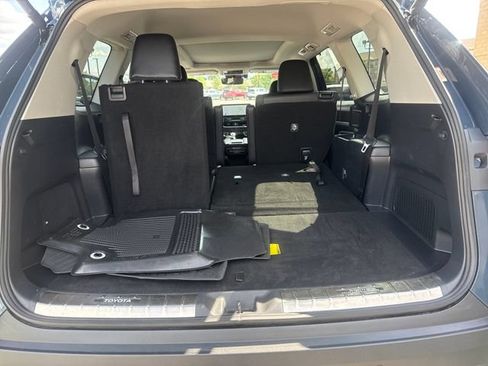Used 2026 Toyota Grand Highlander AWD image 18