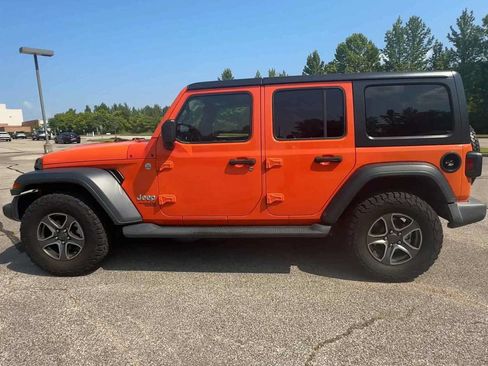 Used 2018 Jeep Wrangler Unlimited Sport S AWD/4WD image 5