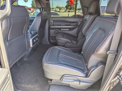 Used 2022 Ford Expedition Max Limited image 12