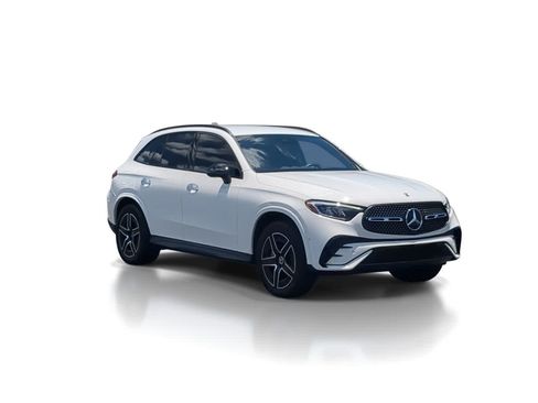 Used 2025 Mercedes-Benz GLC 300 4MATIC image 2