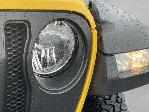 Used 2020 Jeep Wrangler Unlimited Rubicon w/ Dual Top Group image 10