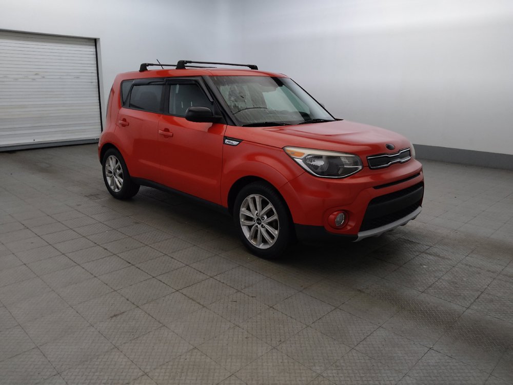 Used 2019 Kia Soul + FWD image 11