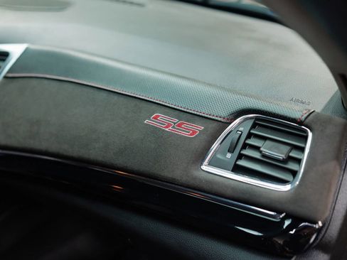 Used 2016 Chevrolet SS image 37