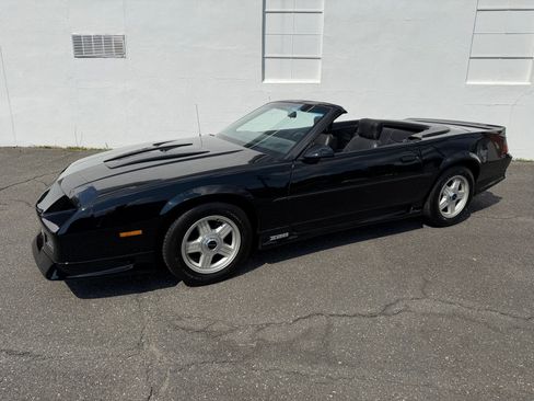 Used 1991 Chevrolet Camaro Z28 RWD image 4