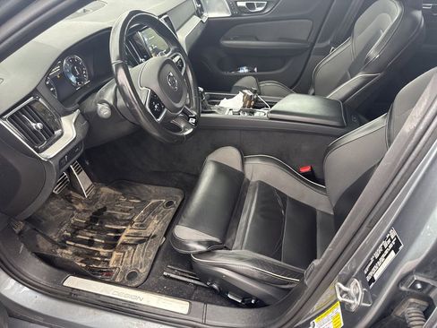 Used 2019 Volvo S60 T6 R-Design image 6