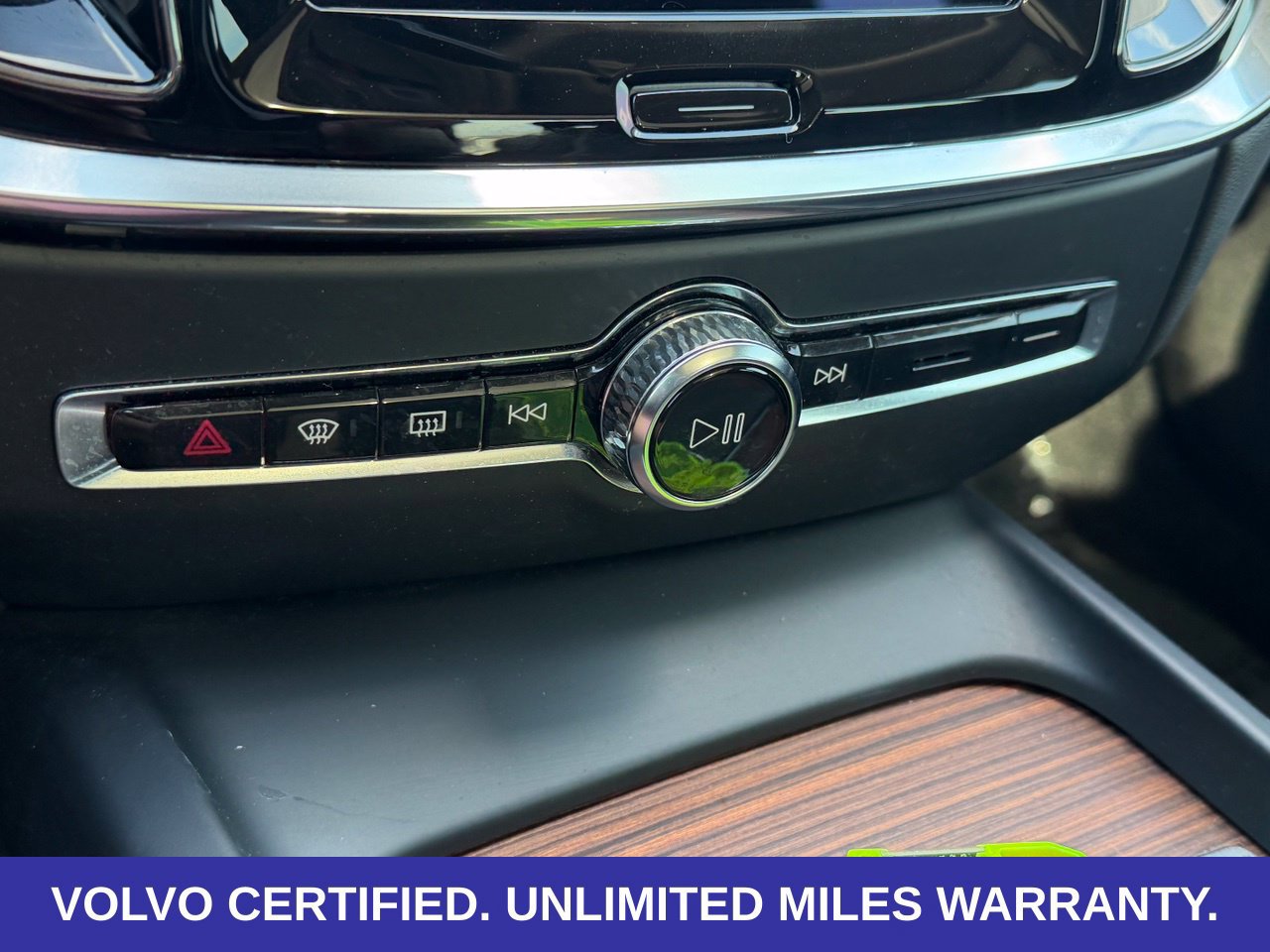 Certified 2024 Volvo S60 B5 Plus w/ Climate Package FWD image 27
