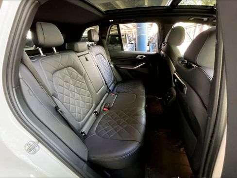 Used 2024 BMW X5 sDrive40i w/ Premium Package image 20