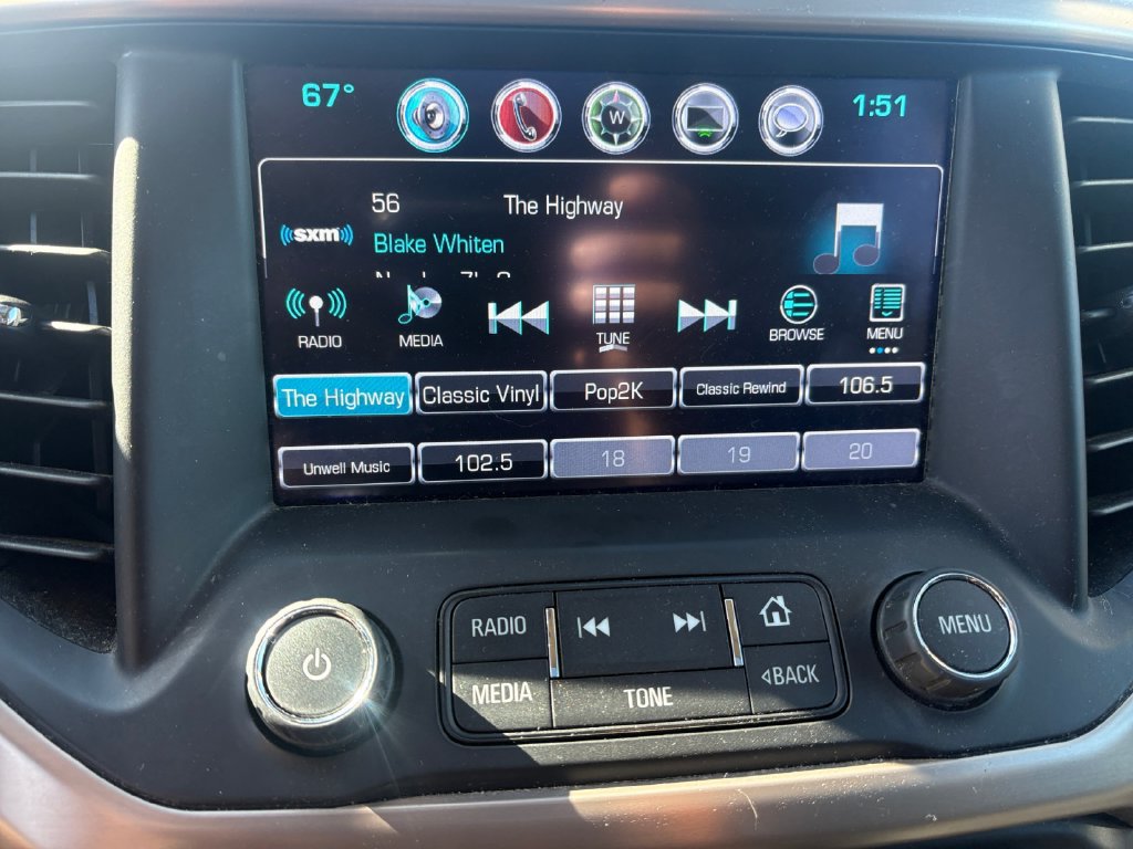 Used 2017 GMC Acadia Denali w/ Technology Package AWD/4WD image 20
