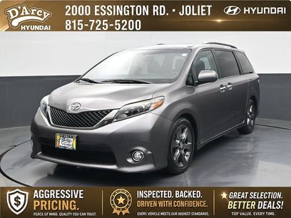 Used 2016 Toyota Sienna SE