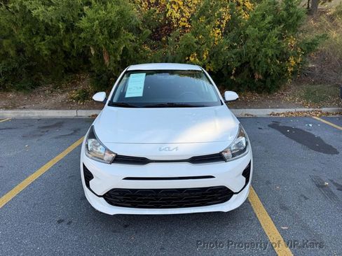 Used 2022 Kia Rio LX image 3