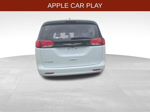 Used 2023 Chrysler Voyager LX FWD image 6