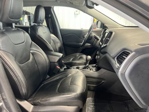 Used 2020 Jeep Cherokee Limited AWD/4WD image 31