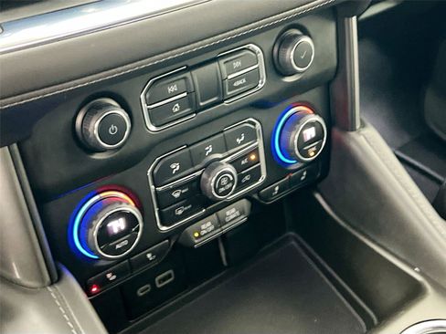 Used 2023 Chevrolet Tahoe LT w/ Luxury Package image 14