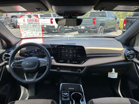 New 2026 Chevrolet Equinox ACTIV w/ Convenience Package III image 14