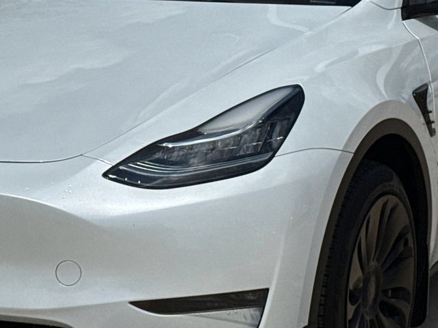 Used 2023 Tesla Model Y Long Range AWD/4WD image 7