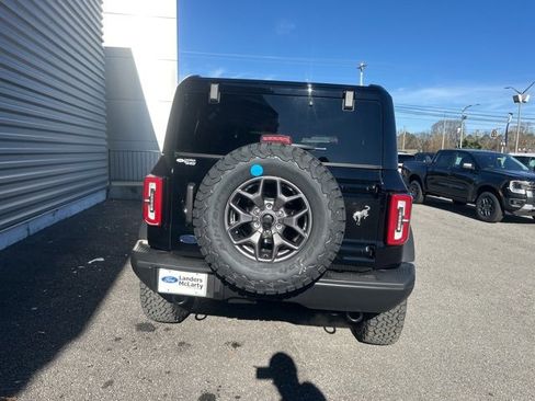 New 2025 Ford Bronco Badlands image 4