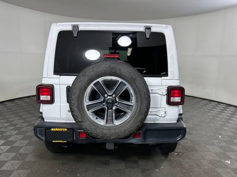 Used 2019 Jeep Wrangler Unlimited Sahara w/ Uconnect 4C Nav & Sound Group image 4
