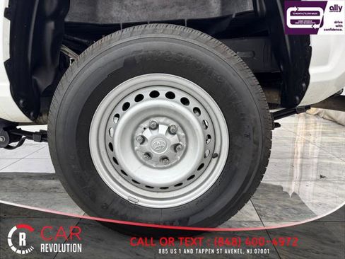 Used 2024 Toyota Tacoma SR image 11