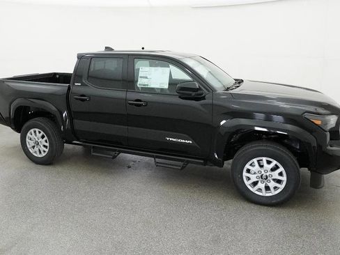 New 2026 Toyota Tacoma SR5 w/ SR5 Upgrade Package image 34