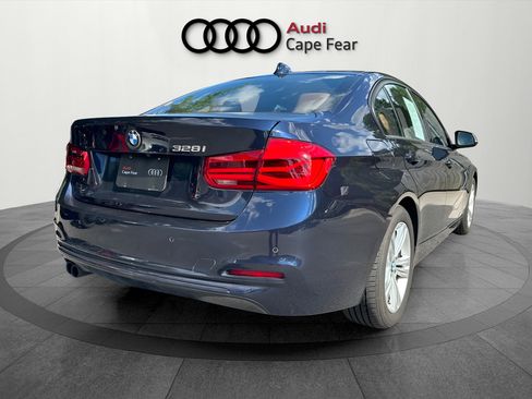 Used 2016 BMW 328i xDrive Sedan AWD/4WD image 5