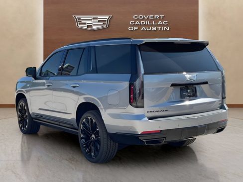 Used 2026 Cadillac Escalade Platinum Sport w/ LPO, ONYX Package AWD/4WD image 7