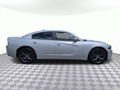 Used 2019 Dodge Charger SXT w/ Plus Group image 3