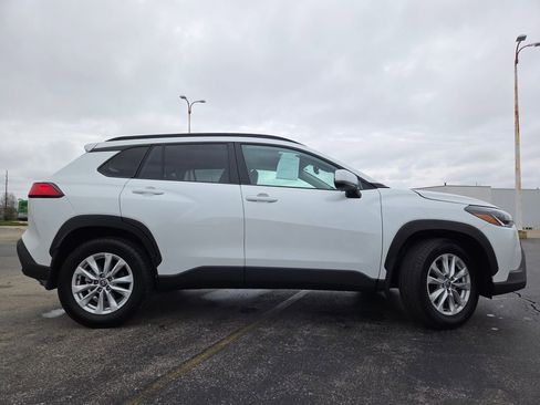 Used 2024 Toyota Corolla Cross LE image 25