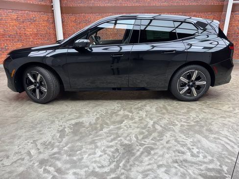 New 2026 BMW iX xDrive60 w/ Premium Package image 2