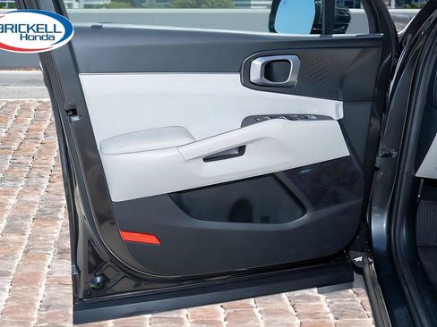 Used 2026 Kia Sorento EX w/ EX Premium Package FWD image 13