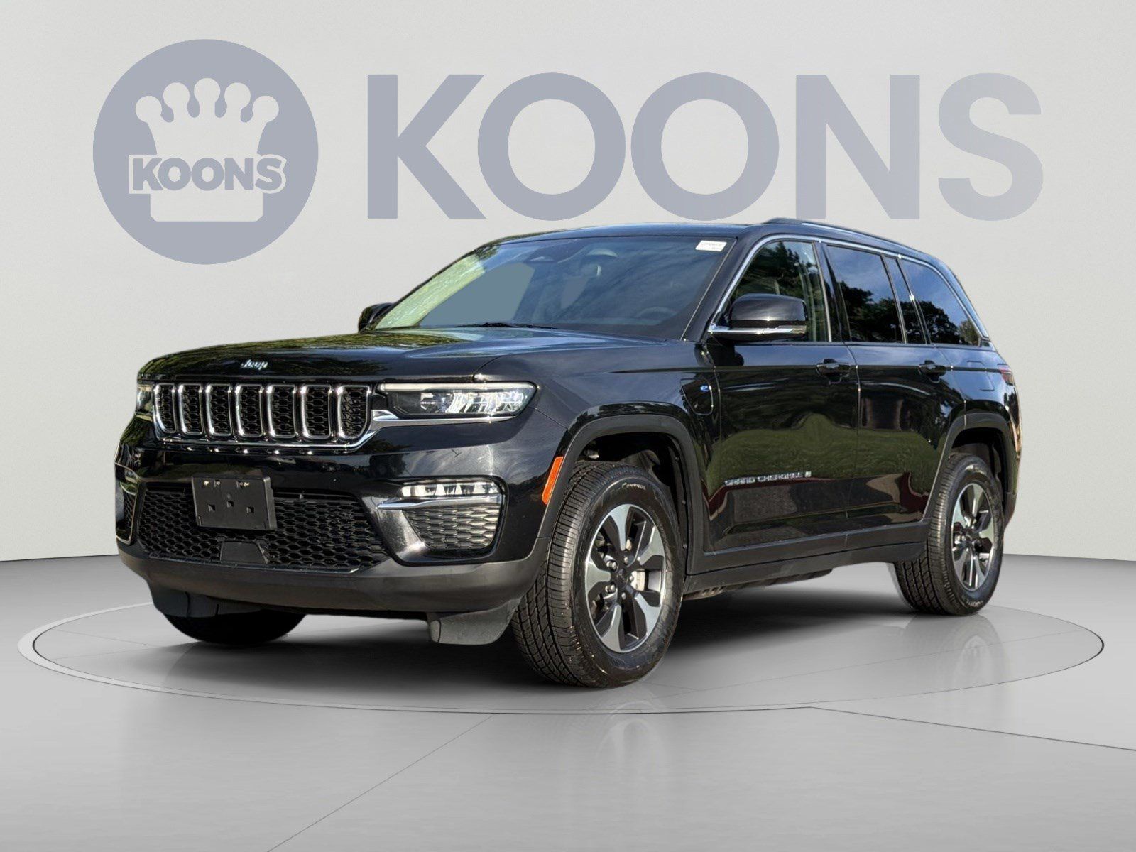 Used 2024 Jeep Grand Cherokee Limited 4xe AWD/4WD image 1