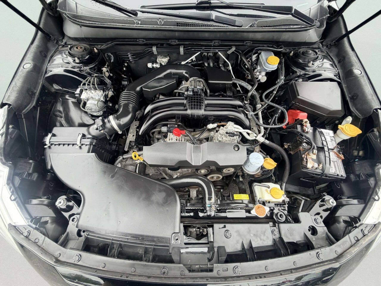 Used 2016 Subaru Outback 2.5i Limited AWD/4WD image 12