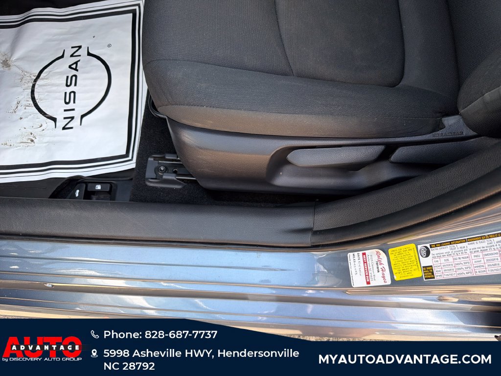 Used 2022 Toyota Corolla LE FWD image 10