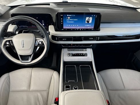 Used 2025 Lincoln Aviator Reserve w/ Jet Appearance Package RWD image 12