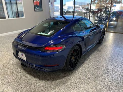 Used 2024 Porsche 718 Cayman S image 9