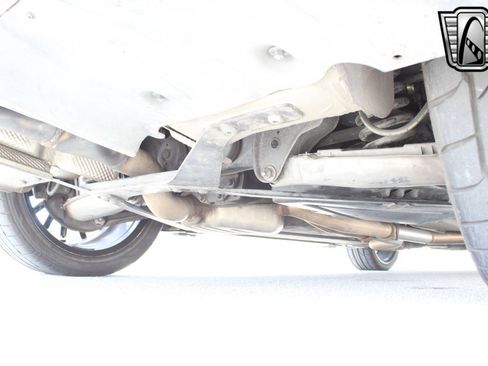 Used 2005 Chrysler Crossfire Convertible image 27