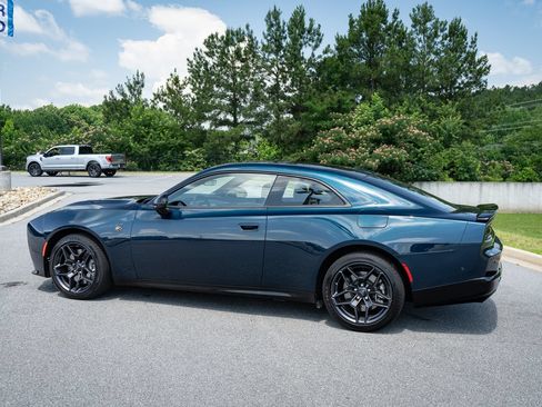 Used 2026 Dodge Charger Scat Pack AWD/4WD image 16