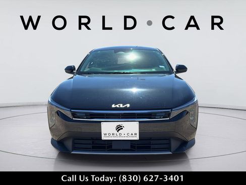 Used 2025 Kia K4 EX image 9