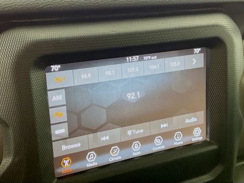 Used 2021 Jeep Wrangler Willys image 21