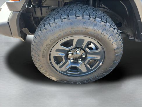 Used 2019 Jeep Wrangler Sport AWD/4WD image 29