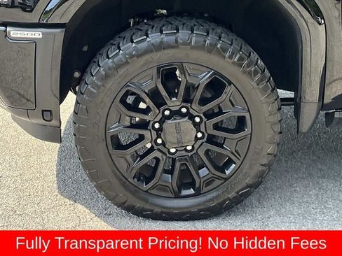 Used 2024 GMC Sierra 2500 AT4 w/ AT4 Premium Plus Package AWD/4WD image 11