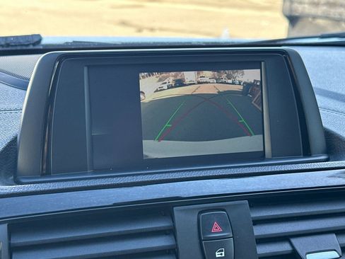 Used 2018 BMW 230i Convertible image 19